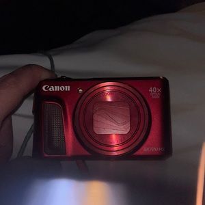 Canon full had 20.3 mega pixels Wi-Fi camera model SX720HS
